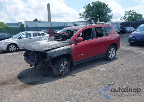 2014 Jeep Compass Latitude из США, поврежденный, VIN 1C4NJDEB2ED817250